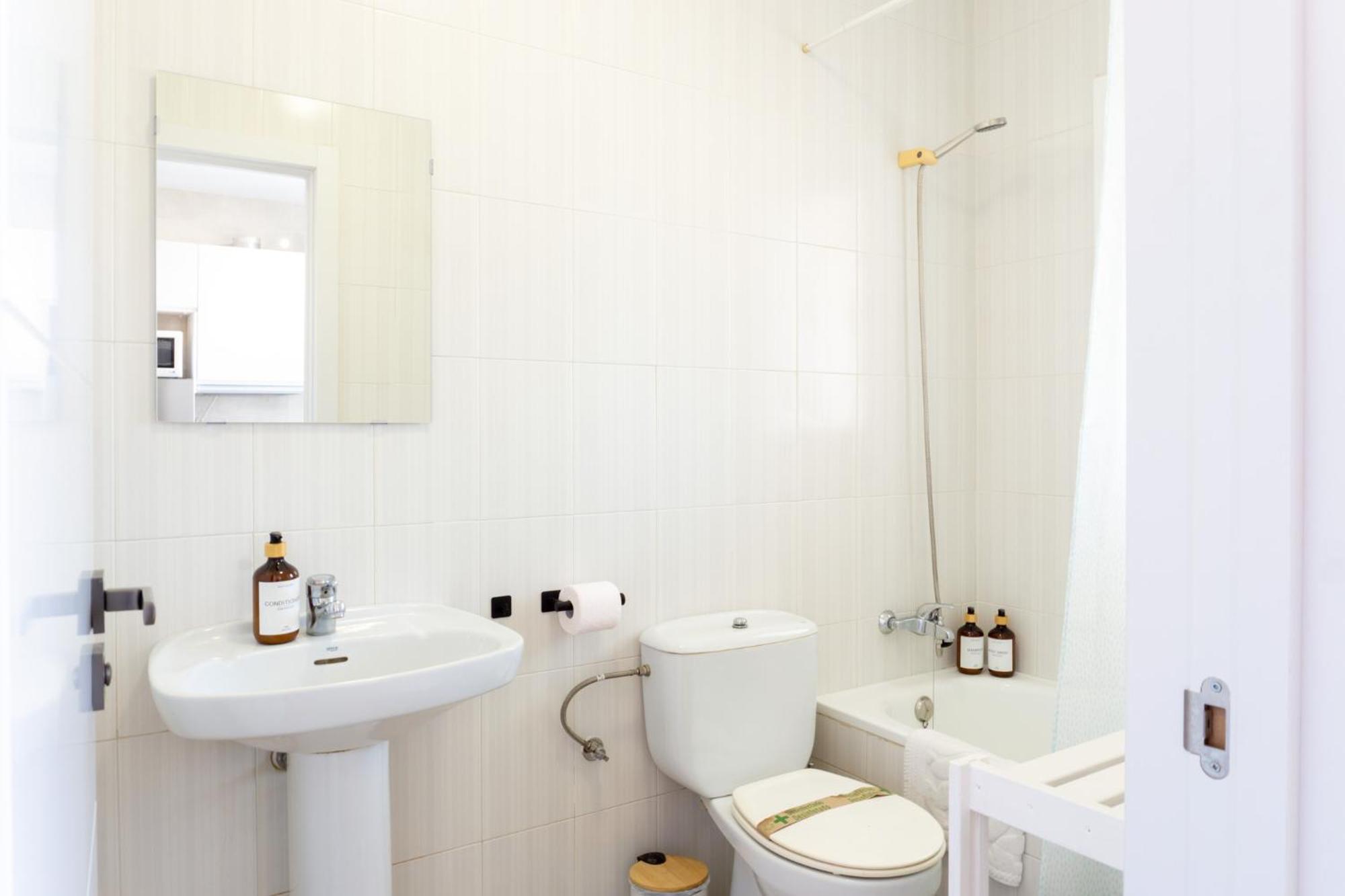 Apartamento Con Terraza En La Playa La Cala Del Moral Exteriör bild